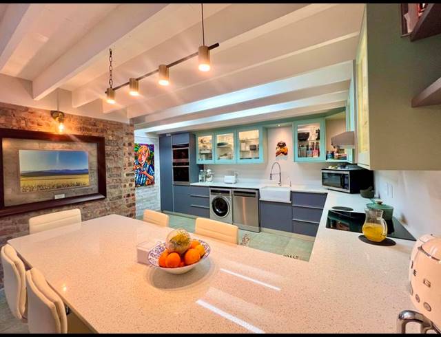 3 BEDROOM APARTMENT FOR SALE IN BEACH ESTATE